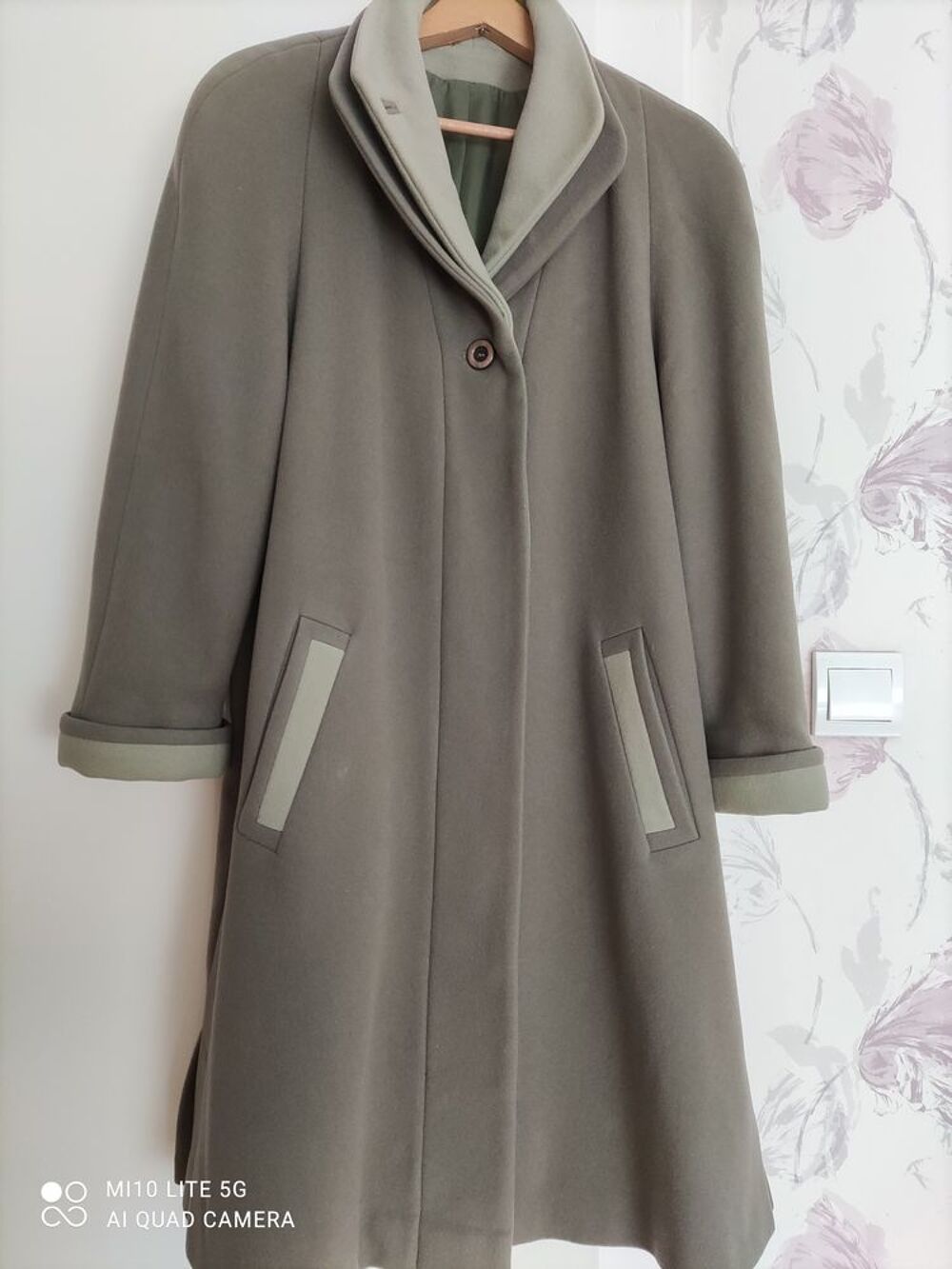 habits (manteaux, ensemble veste-jupe.. Vêtements