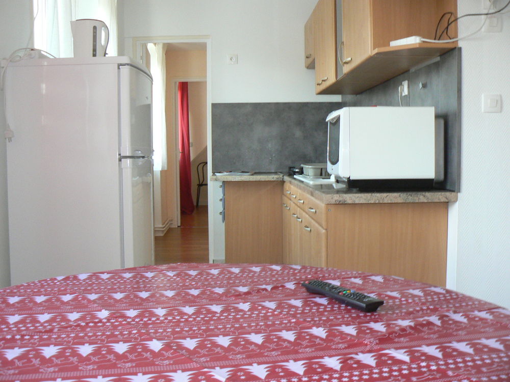 Location Appartement Appartement 2CHAMBRES meubler Finistère Châteaulin