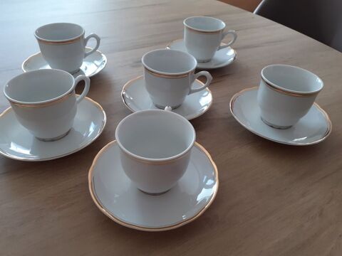 6 tasses avec soucoupe - Porcelaine 20 Hennebont (56)