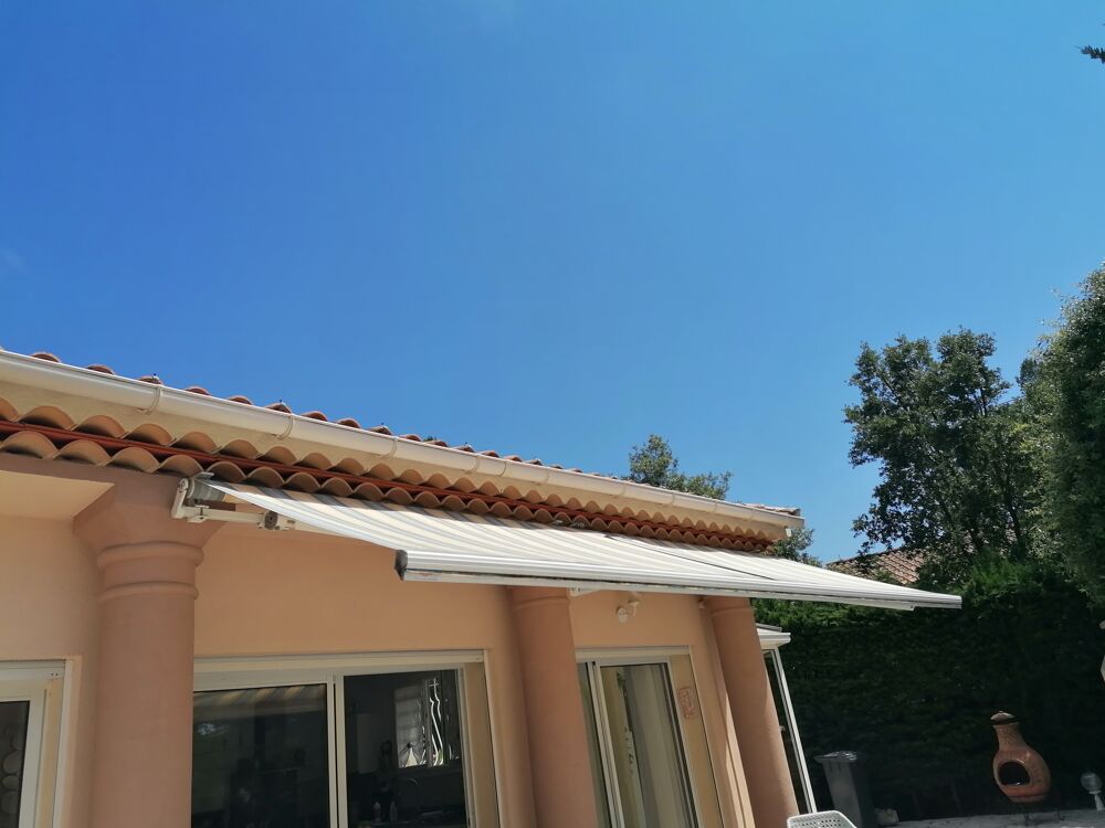 AUVENT LONG 5.5 METRE PAR 3 METRE A COMMANDE ELECT Bricolage
