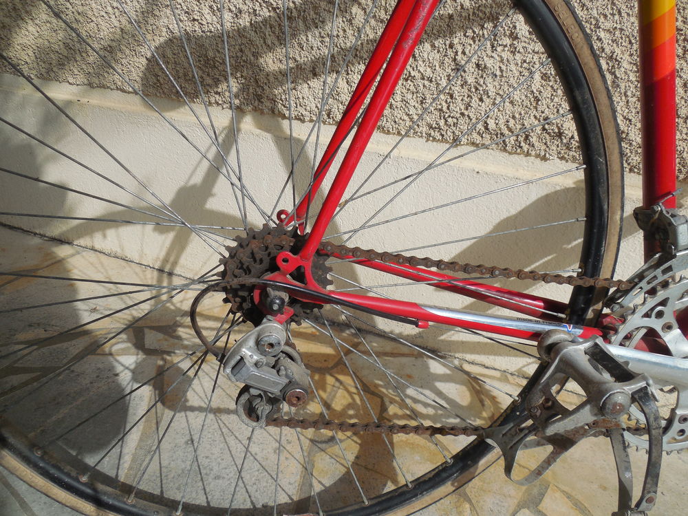 V&eacute;lo de course ancien tr&eacute;s grande taille 
