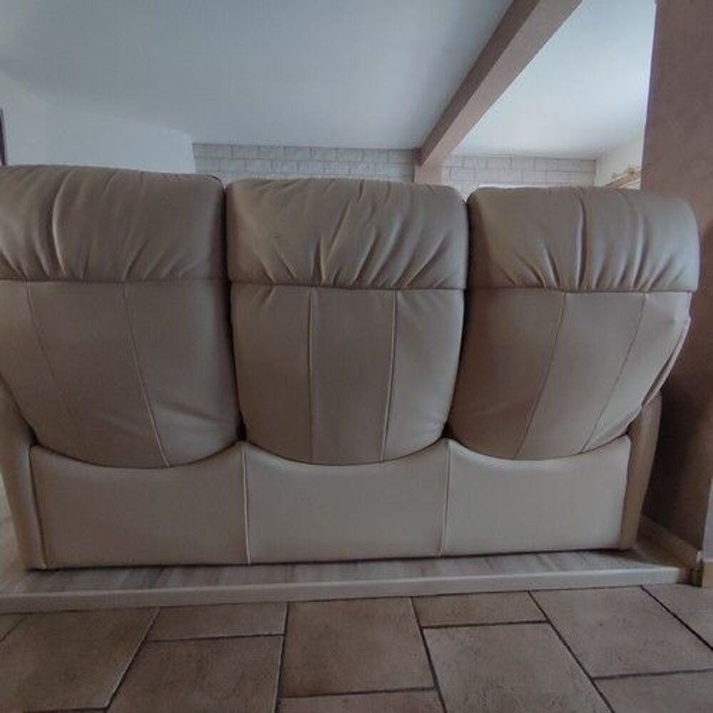 Beau canap&eacute; cuir relaxant Meubles