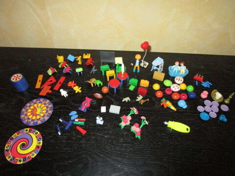 LOT PLAYMOBIL DIVERS ACCESSOIRES 22 Villepinte (93)