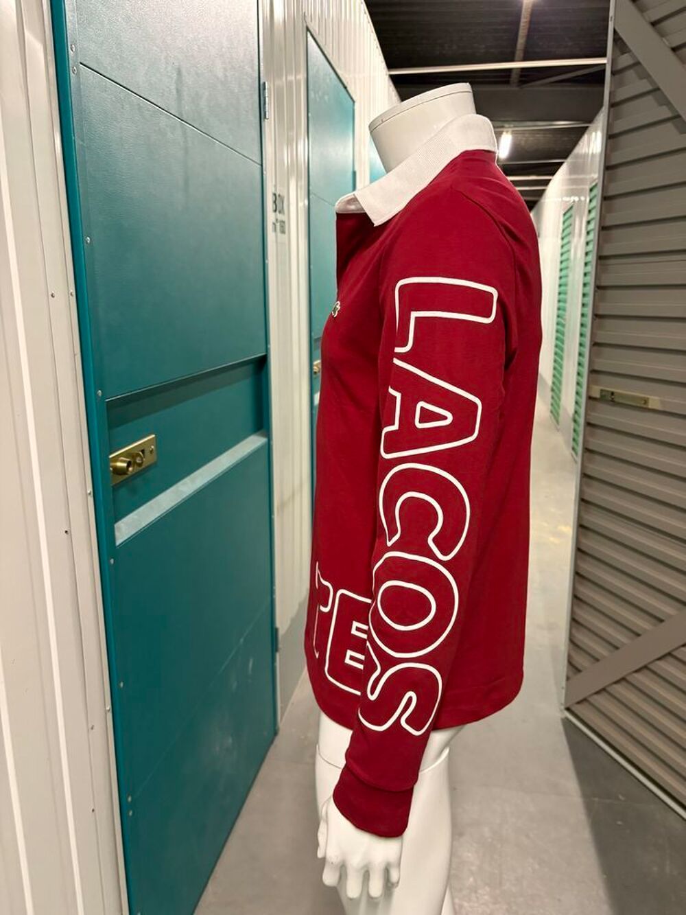polo Lacoste neuf et authentique Vêtements