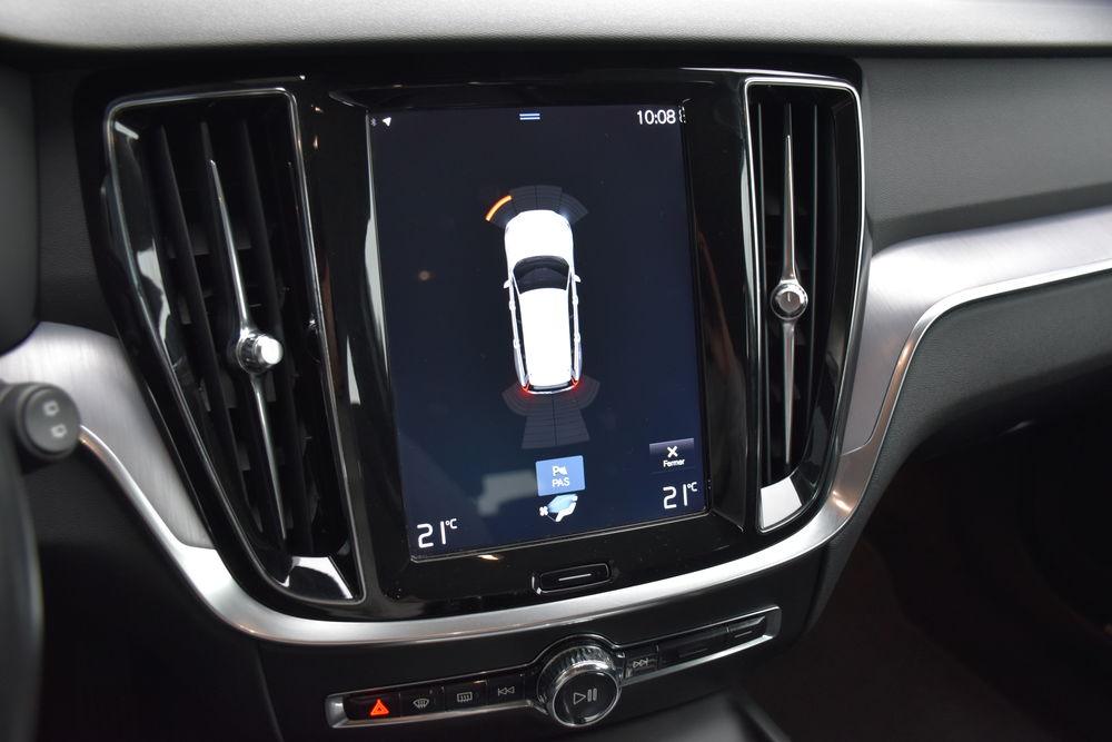 V60 D3 AdBlue 150 ch Geartronic 8 Momentum 2019 occasion 56300 Pontivy