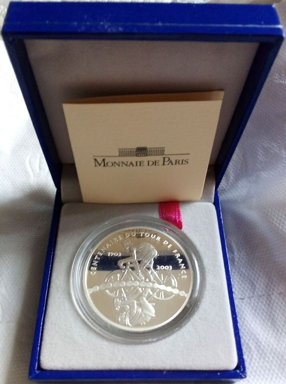 Pi&egrave;ce en argent comm&eacute;morative des cent an du tour de France. 