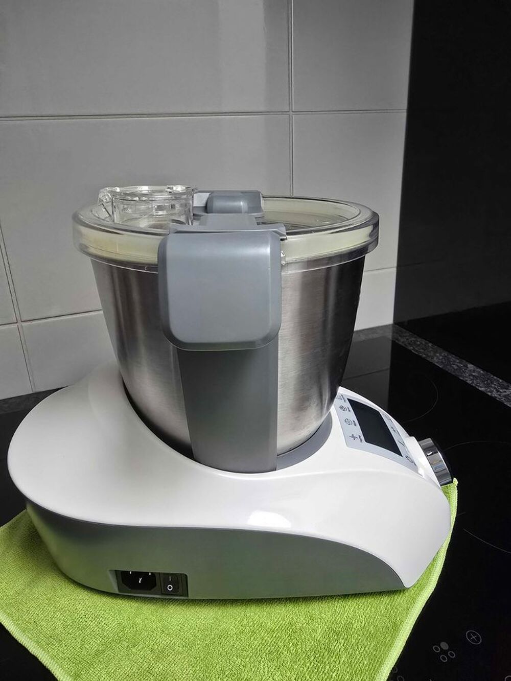 Compact Cook Tr&eacute;s bon &eacute;tat +accessoires suppl&eacute;mentaires Electroménager