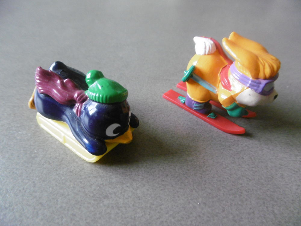Lot de 23 personnages neufs Kinder Surprise 