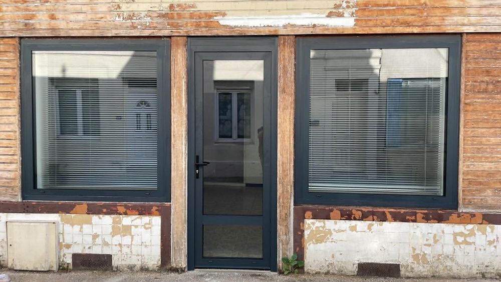 Location Atelier saisonnière ou Bureau ou résidences secondaires ou artisanal Bruyères-et-montbérault