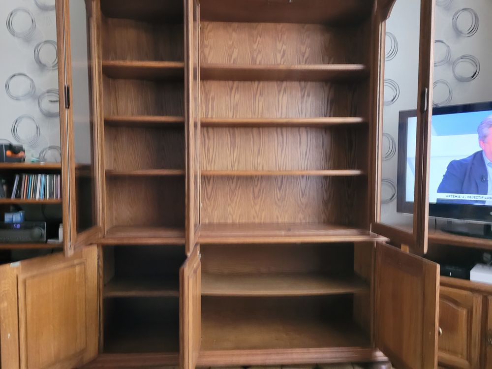 Biblioth&egrave;que en ch&ecirc;ne massif 2 corps (vitrine + bas) ? Tr&egrave;s Décoration