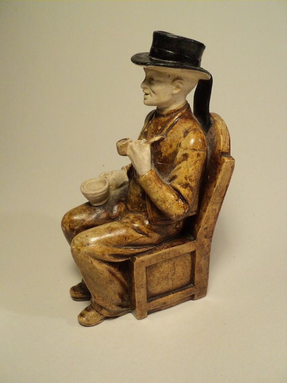 Ancienne Tirelire &agrave; Casser Homme &agrave; la Pipe Breton 