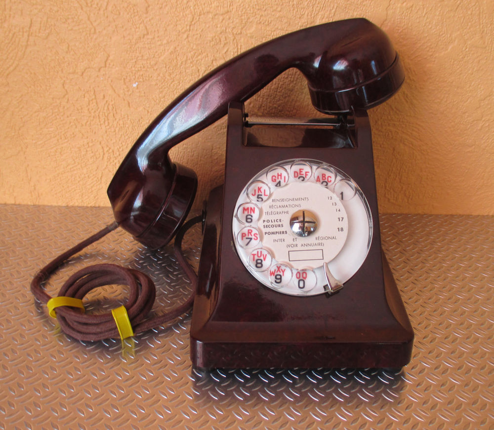 T&eacute;l&eacute;phone U43 marron marbr&eacute; 
