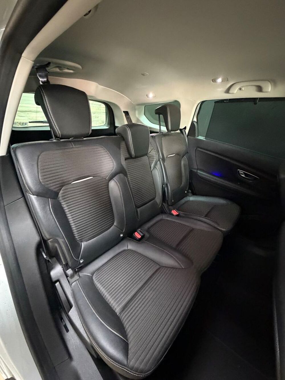 Grand scenic IV Grand Scenic dCi 160 Energy EDC Initiale Paris 2017 occasion 81000 Albi
