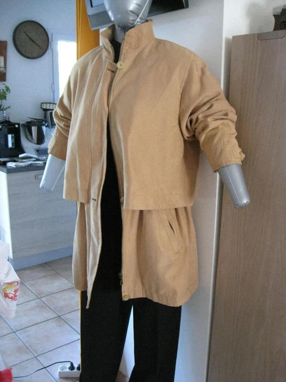 Trench coupe courte Vêtements