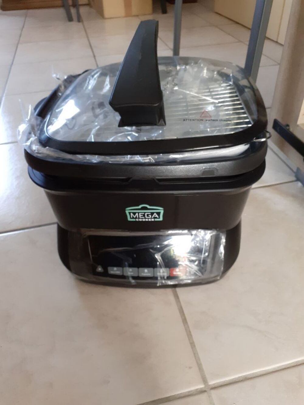 Multi cuiseur Mega cooker neuf Electromnager