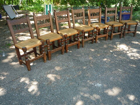 Chaise rustique pyr�n�enne /Espagne
45 Castres (81)