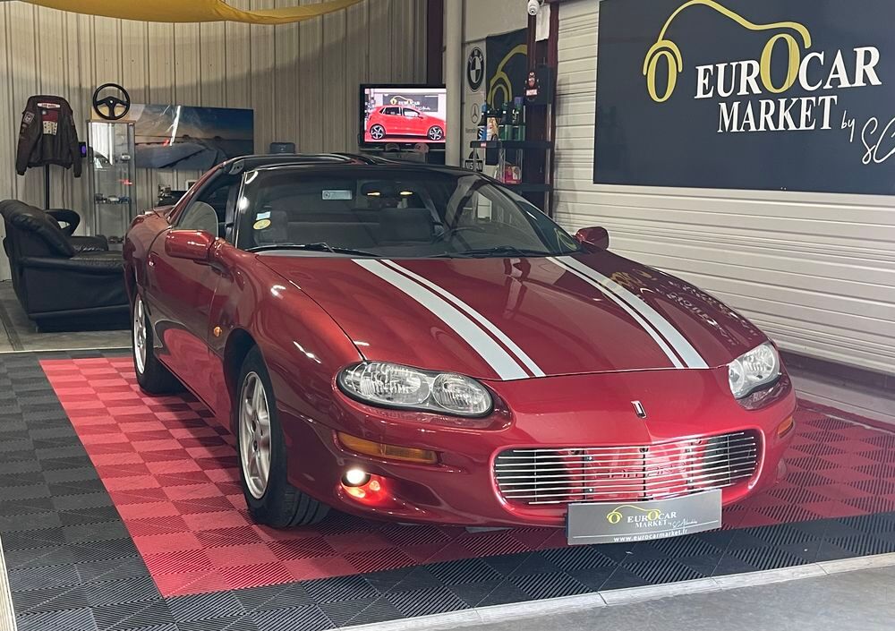 Camaro Coup&eacute; 3.8i V6 A 1999 occasion 33700 M&eacute;rignac