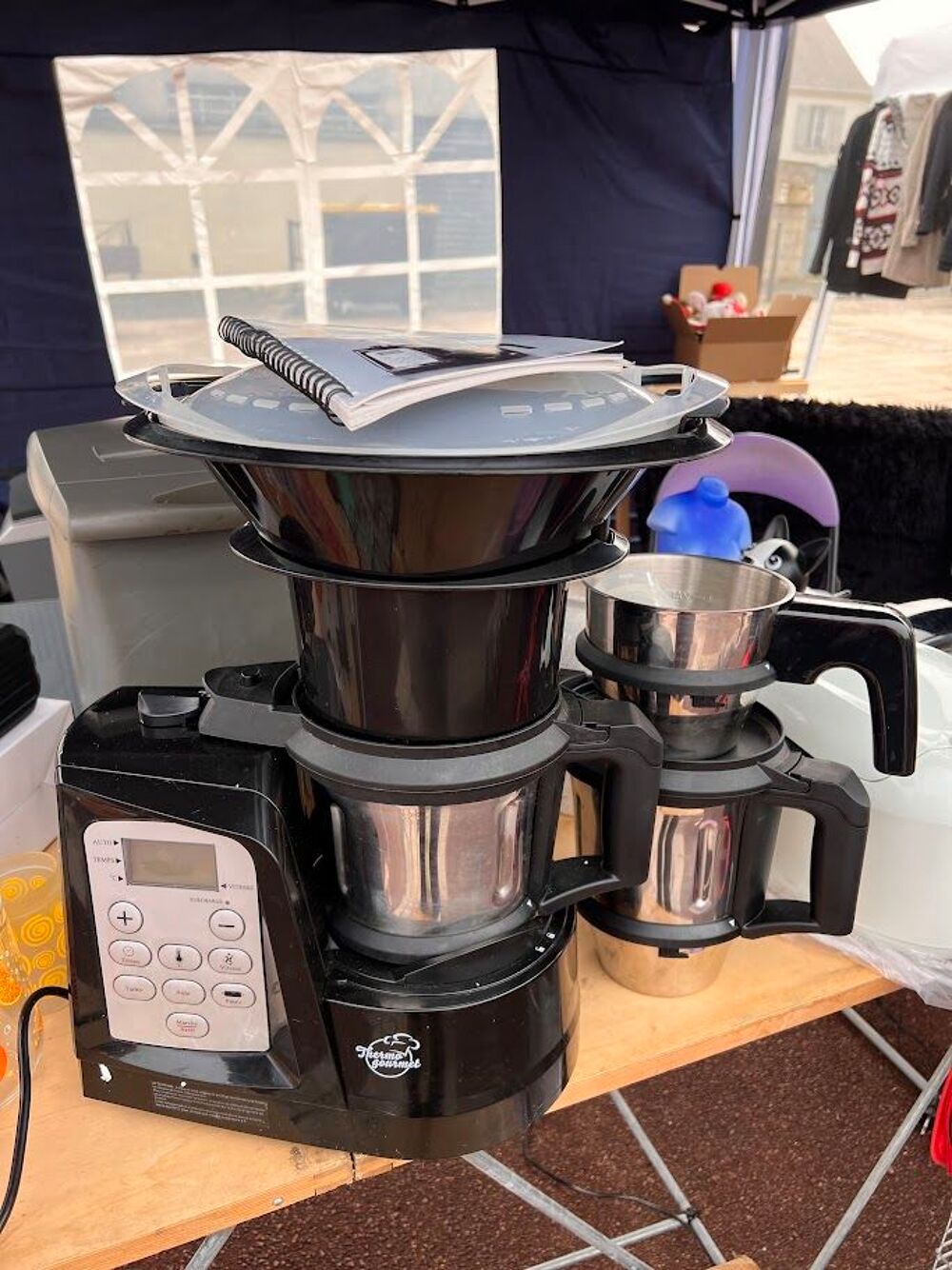 Robot cuiseur Neuf ThermoGourmet avec accessoires Electrom�nager