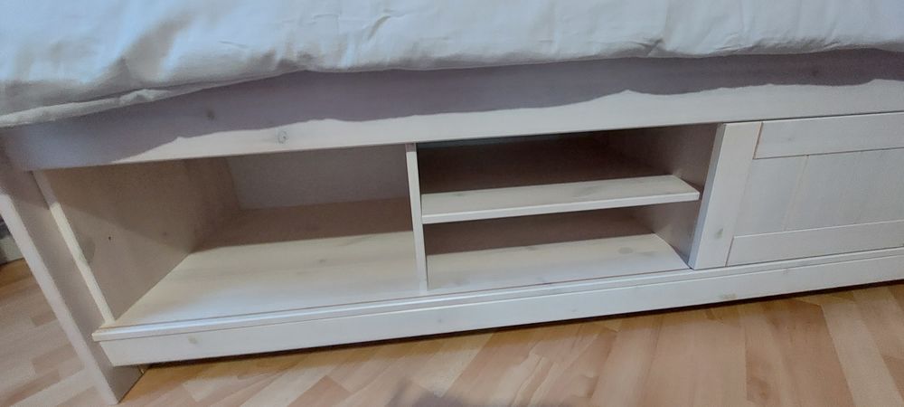 Lit simple avec rangements Meubles