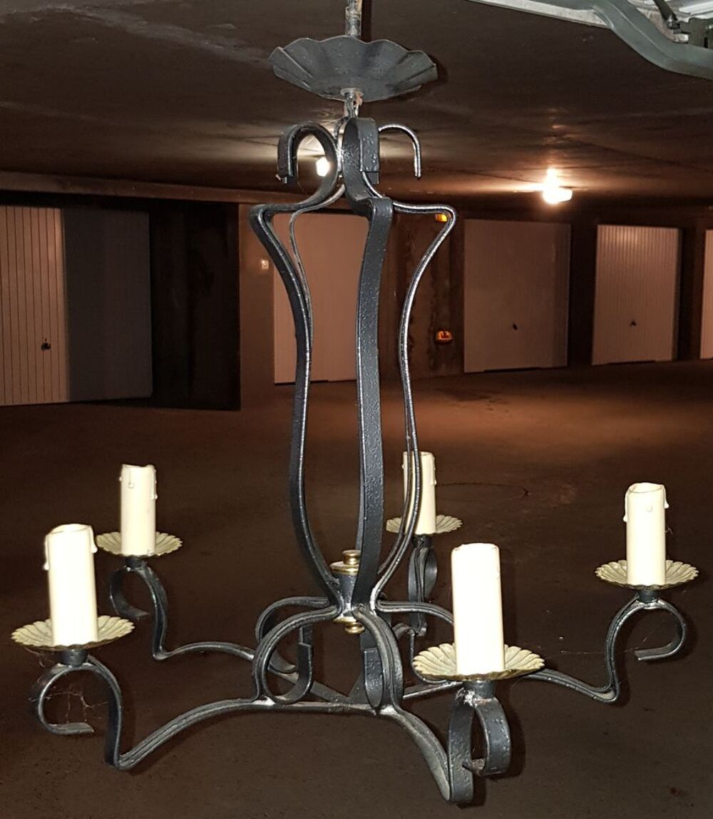 Lustre fer forg&eacute; Décoration
