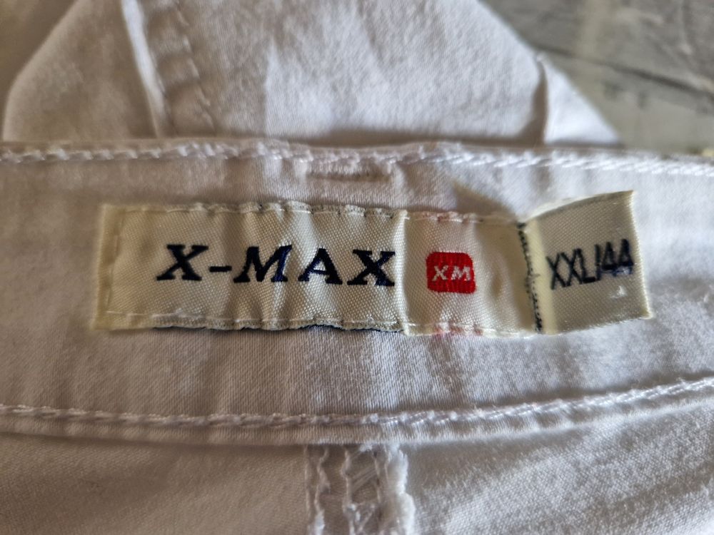 Pantalon avec brillants Vêtements