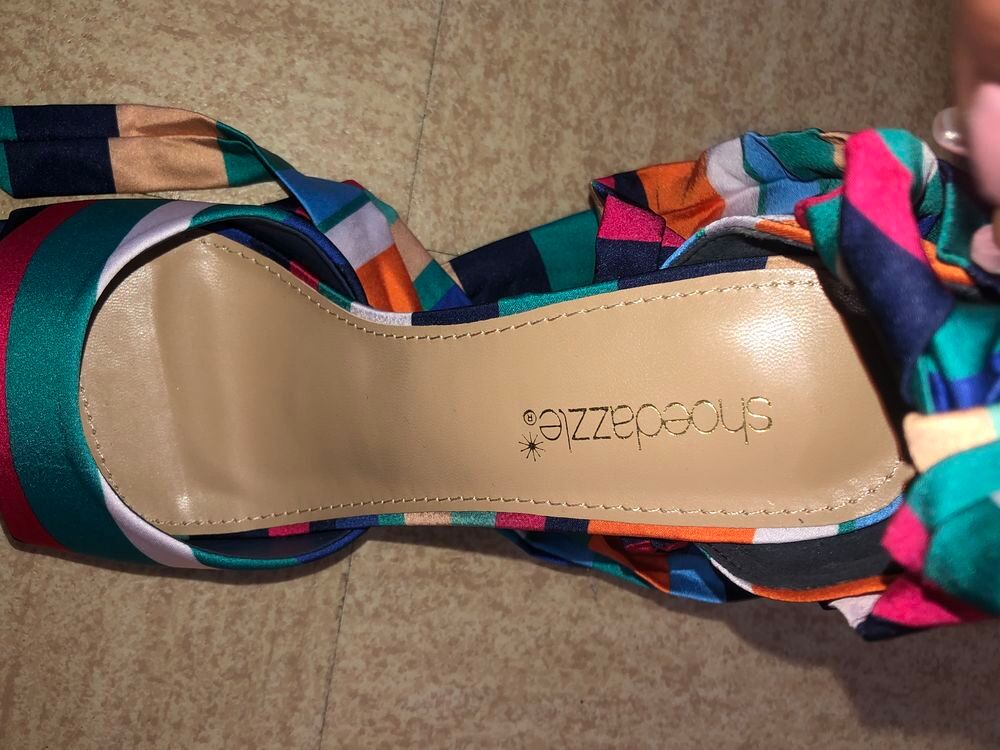 sandales multicolores Chaussures
