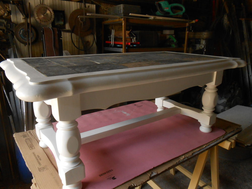 TABLE DE SALON EN H&Euml;TRE Meubles