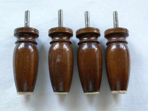 Pieds de meuble bois 8 Plougoumelen (56)