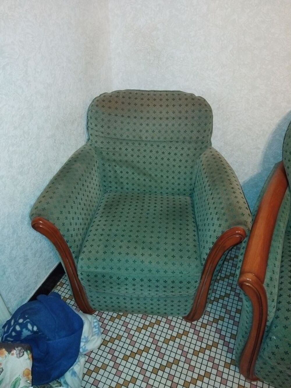 Ensemble canap&eacute; + fauteuil assorti de couleur verte Meubles