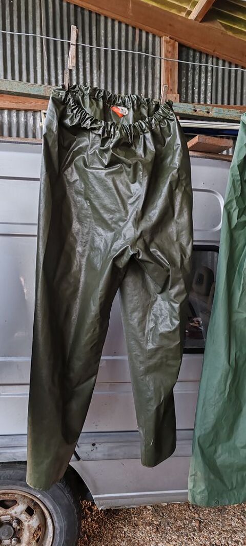 Vtements de pluie 4 Aubign-Racan (72)