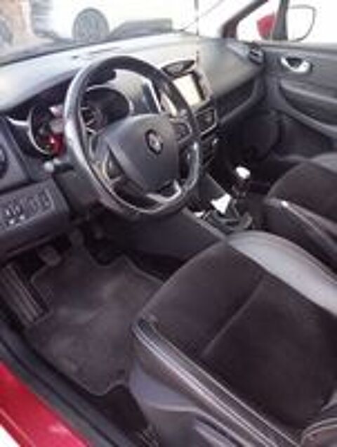 Clio IV Clio Estate TCe 120 Energy Intens 2016 occasion 83160 La Valette-du-Var