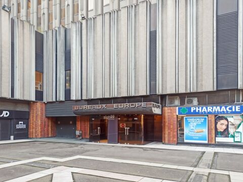 Louez un grand espace de bureau pour 50 personnes &agrave; Strasbourg Tour Europe 13713 67000 Strasbourg