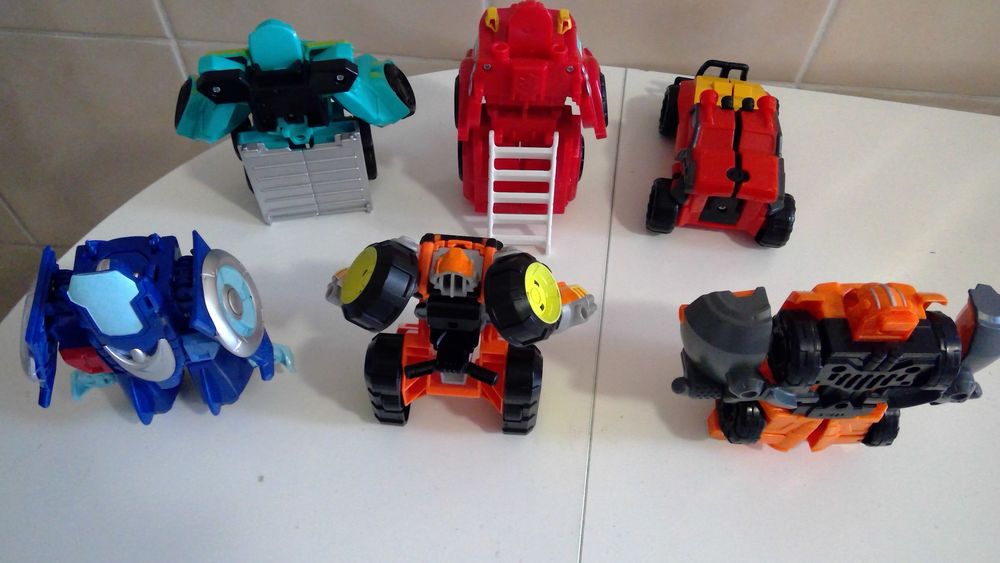 38 TRANSFORMERS RESCUE BOAT PACK Jeux / jouets