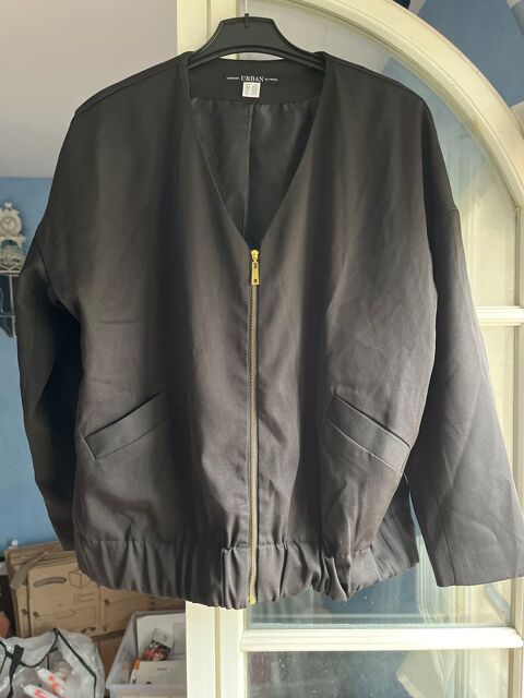Blouson noir l�ger 10 Villiers-sur-Marne (94)