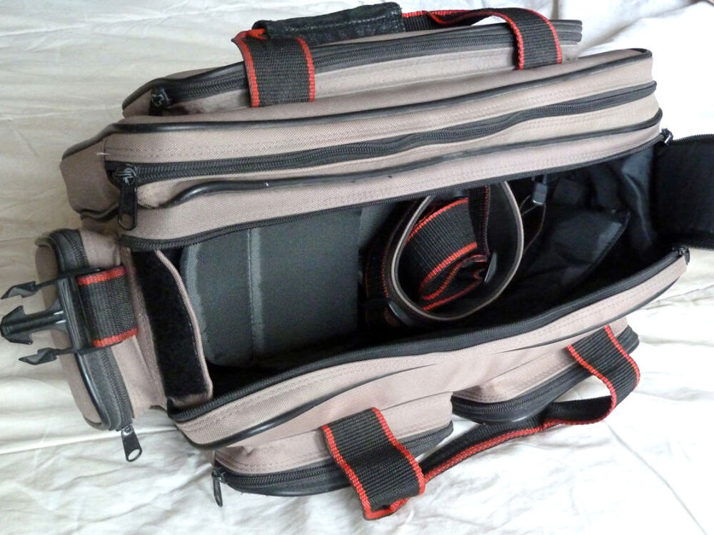 Sac Photo gris beige , multi poches. Photos/Video/TV