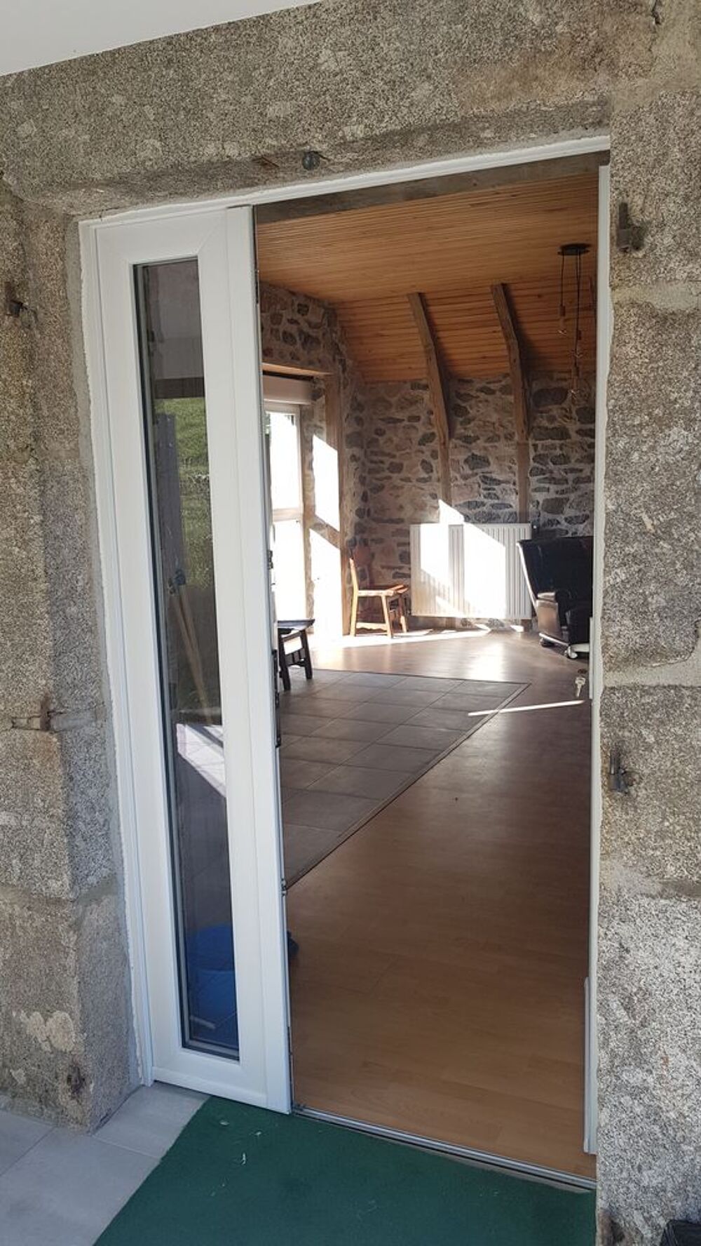 Location Maison Maison rénovée Sainte-geneviève-sur-argence