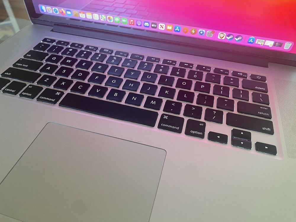 Apple MacBook Pro 15,4?? Matériel informatique