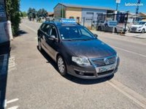 Passat SW 1.6 TDI 105 CR FAP BlueMotion Technology Confortline Business 2010 occasion 26100 Romans-sur-Is&egrave;re