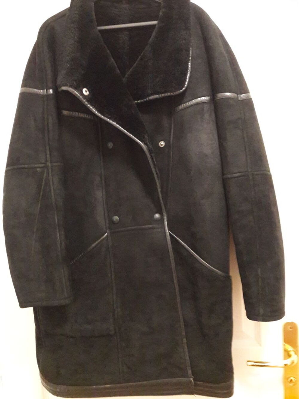 Manteau Peau retourn&eacute;e Vêtements