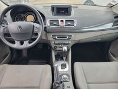 M&eacute;gane RENAULT MEGANE 3 ESTATE 1.5 DCI 110 CH BOITE AUTOMATIQUE 2011 occasion 78540 Vernouillet