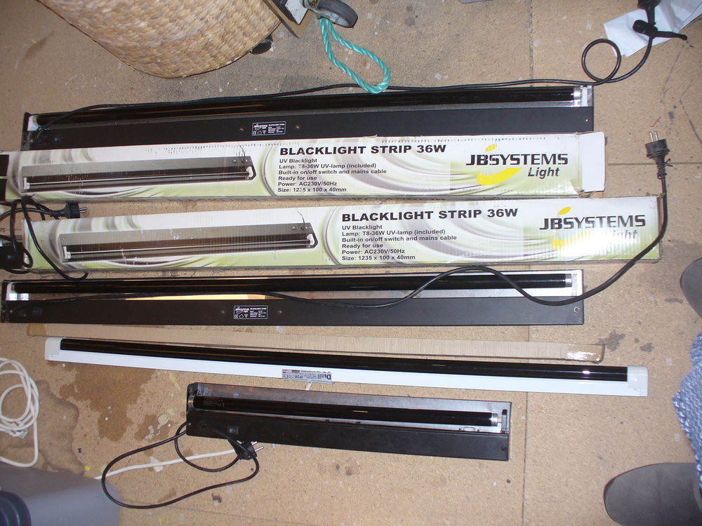 Rampes de lumi&egrave;res noires Ultra violet Instruments de musique