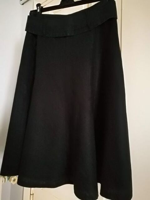 Tr�s belle jupe en lin 25 Toulouse (31)