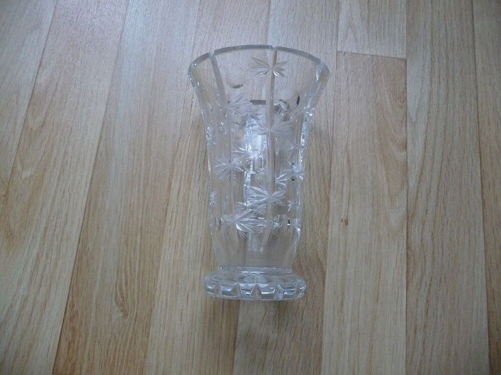 Vase en cristal motifs de bleuets mod&egrave;le ann&eacute;es 80 Décoration