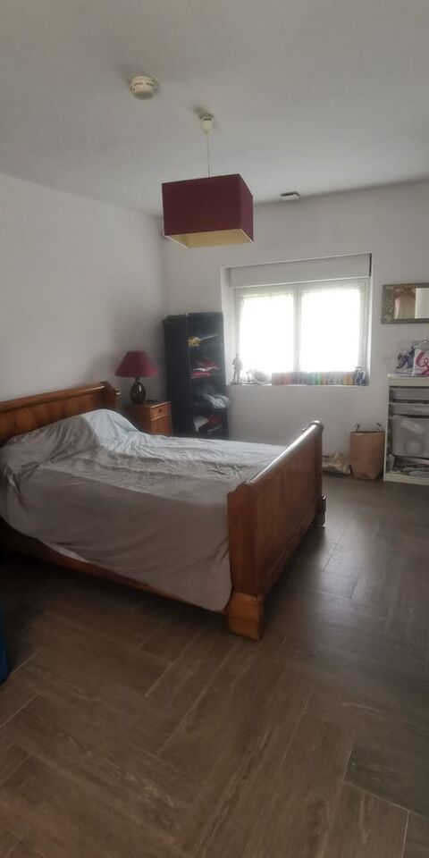   Ferme b�arnaise r�nov�e par architecte ? 275 m� ? 6 chambres Maison - 8 pi�ce(s) - 275 m�