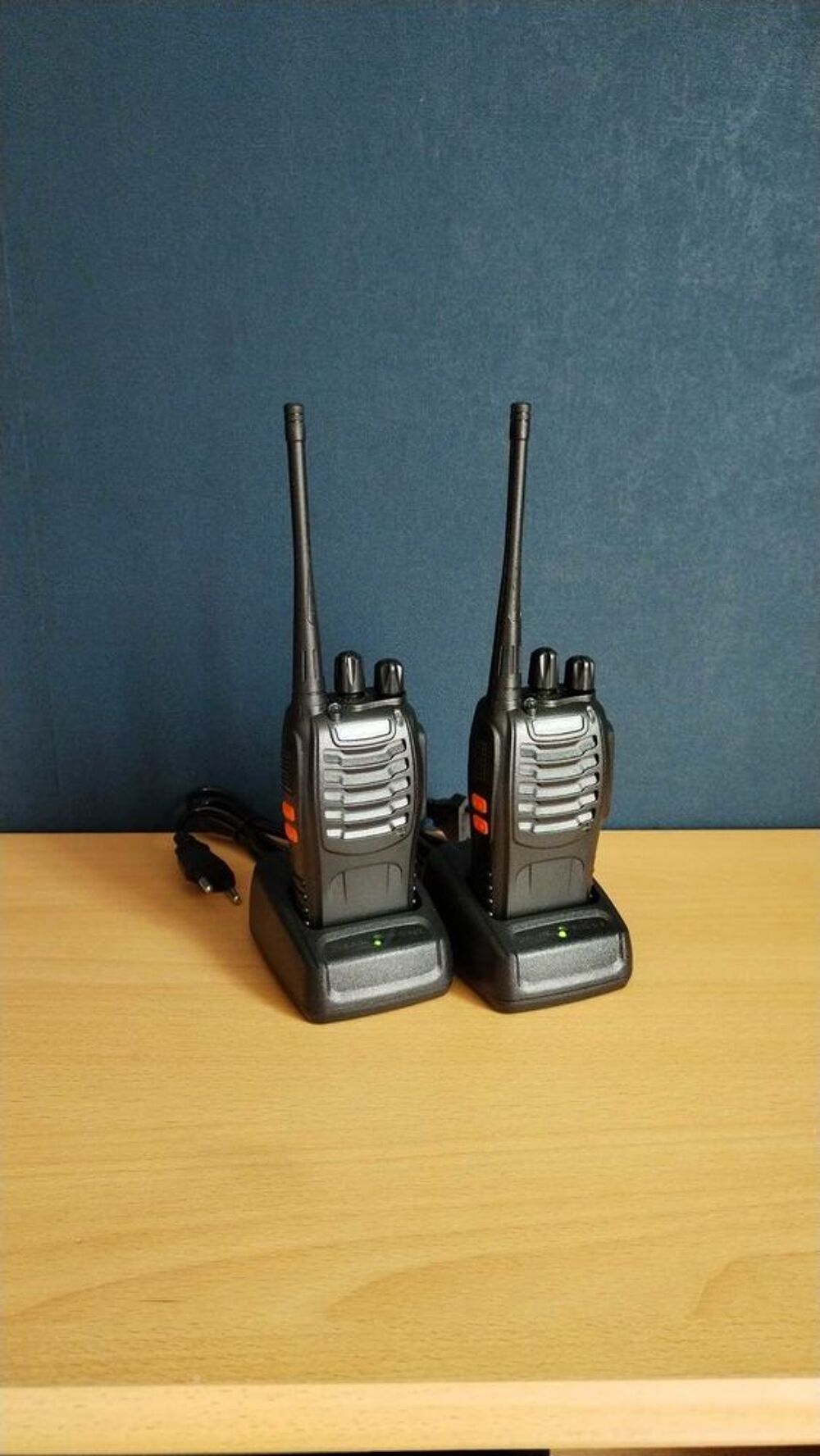 X2 Talkie Walkie Baofeng 5km 16 canals Avec Ecouteurs Talkie-walkie 5 Watts BF-888S Longue port&eacute;e Audio et hifi