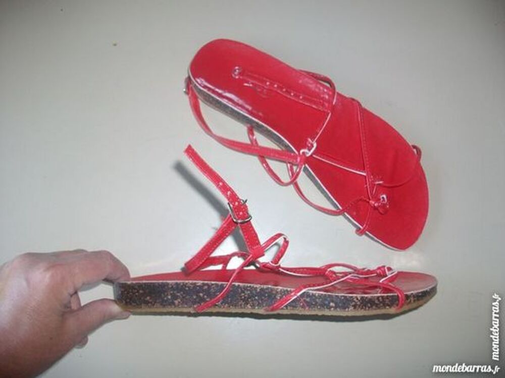 Sandales entredoigts Rouge pt 38 -neuves- &agrave; 4  Chaussures