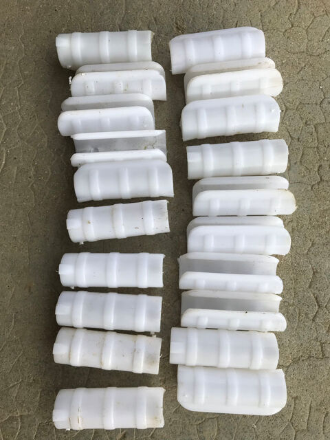 Lot de 20 clips en plastique pour serre � 32 mm Saint-Junien (87)