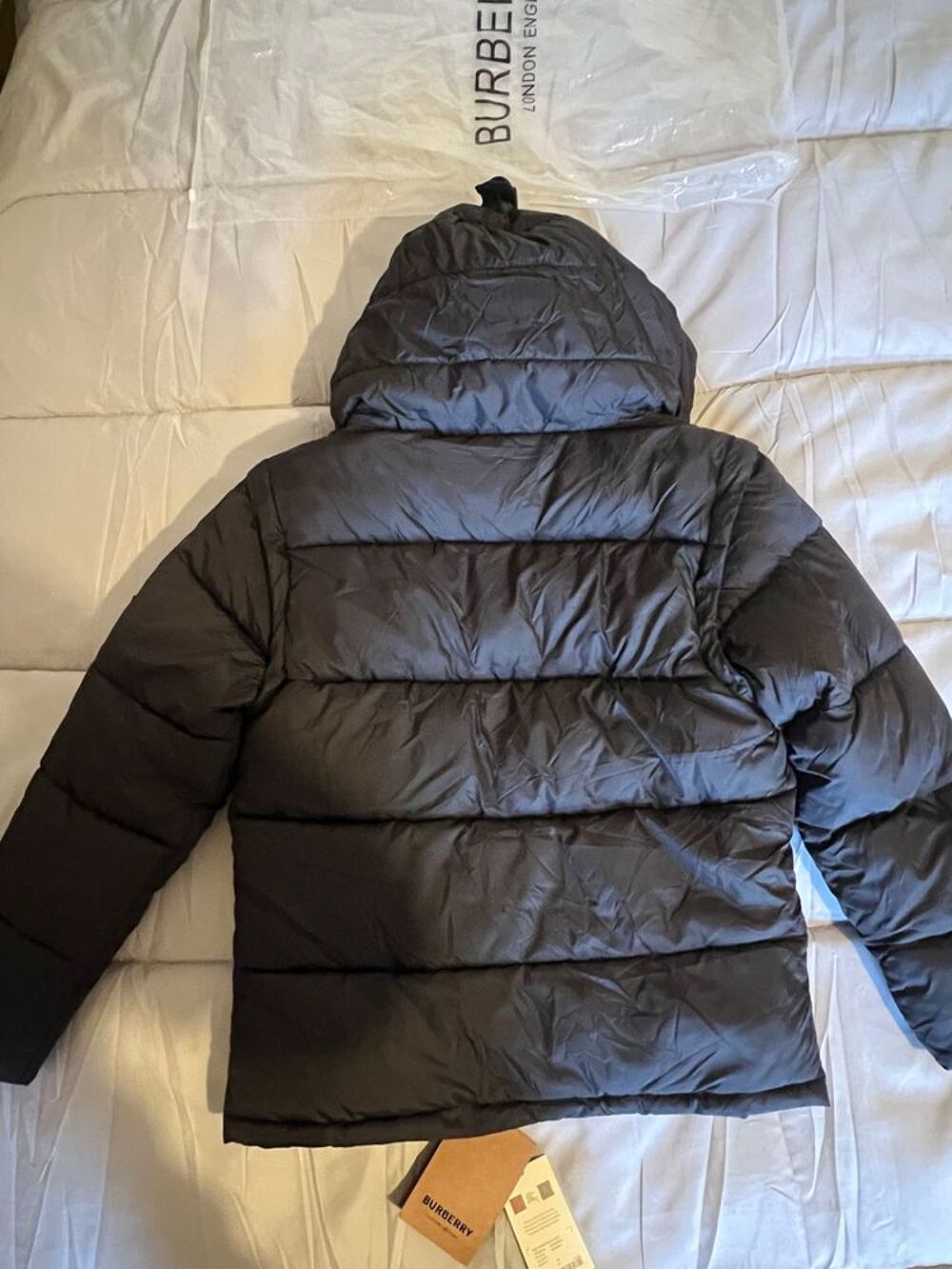 doudoune neuve taille S/M Vêtements