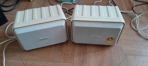 02 Enceintes Bose lifestyle d'extrieur amplifie 135 Marseille 15 (13)