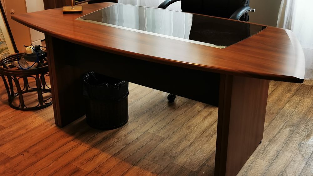BUREAU DE DIRECTION Meubles